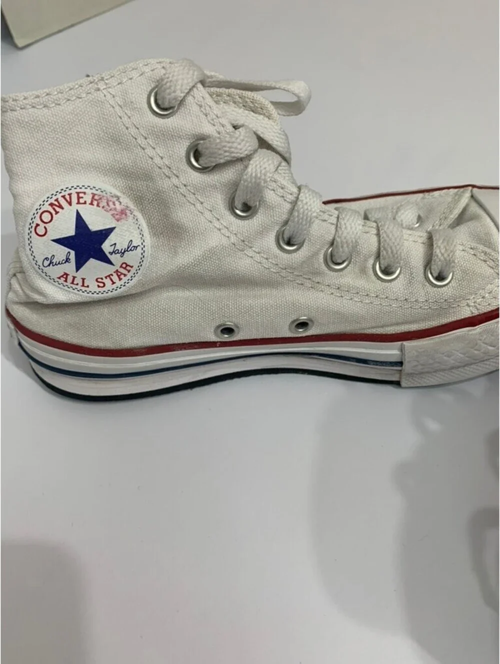 Converse chuck taylors